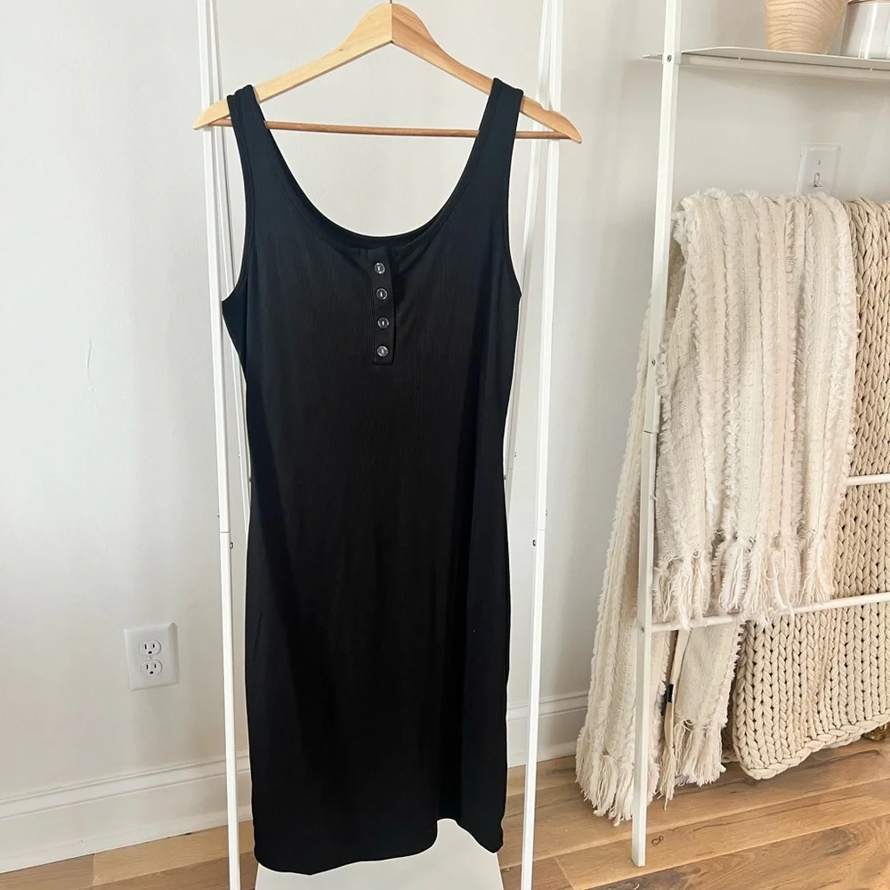 Black Ribbed Midi Dress - Picture 1 of 3